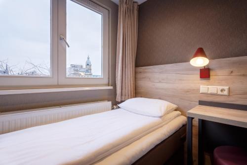 Amsterdam Downtown Hotel - image 10