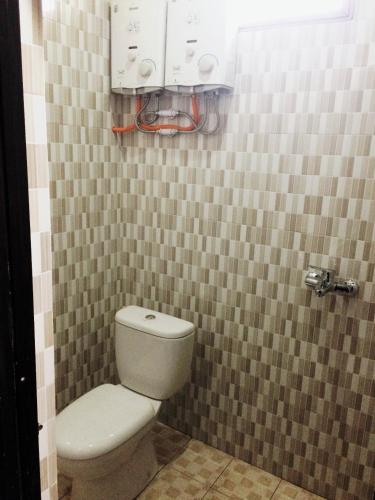 Bromo Backpacker Tosari Room Type - Economy Quadruple Room with Shared Bathroom