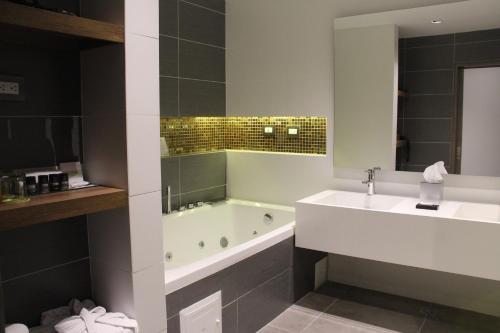GHL Hotel Porton Medellin - Photo 1
