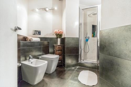 Alessia's Flat- Porta Romana M3 - image 8