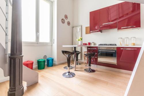 Alessia's Flat- Porta Romana M3 - image 4