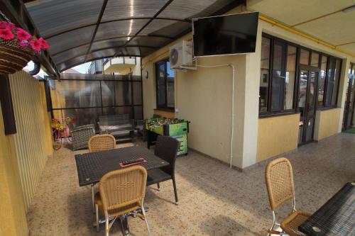 Karamel Guest house - image 5