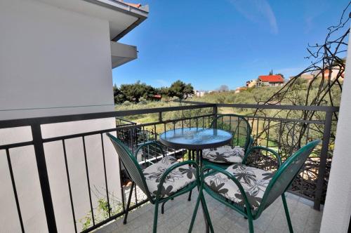Apartments Valentino in Gradac