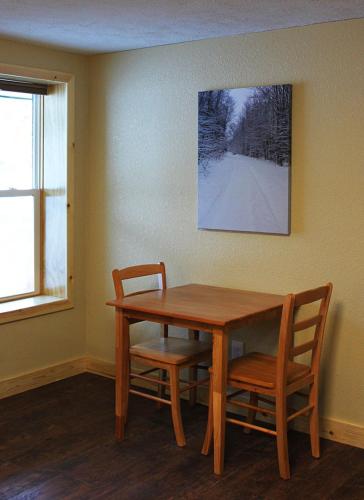Tahquamenon Suites Lodging - image 8