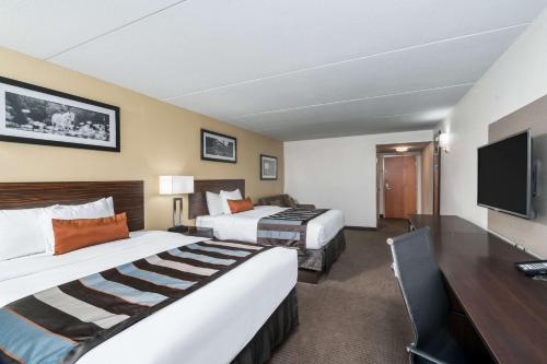 Studio Suite with 2 Queen Beds, Non-Smoking
