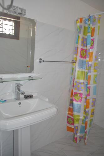 Standard Double Room with Fan image 4