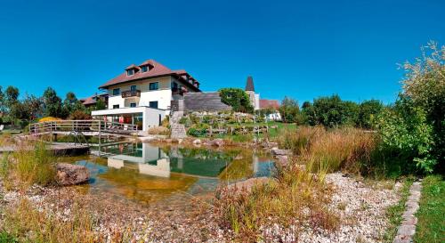 Hotel Weiss S in Neustift im Mühlkreis, Österreich