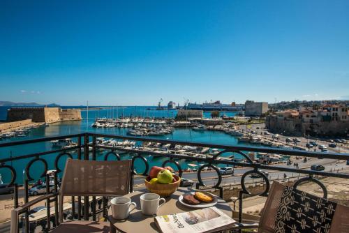  King's Blue , Port View Apartment in Iraklio