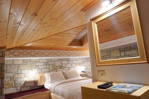 Hotel Argjiro - image 11