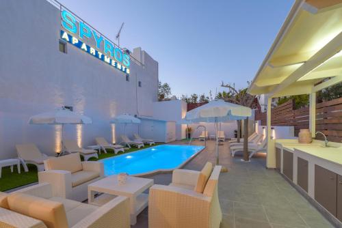  Spyros Apartments with Pool in 70200 Kalamaki
