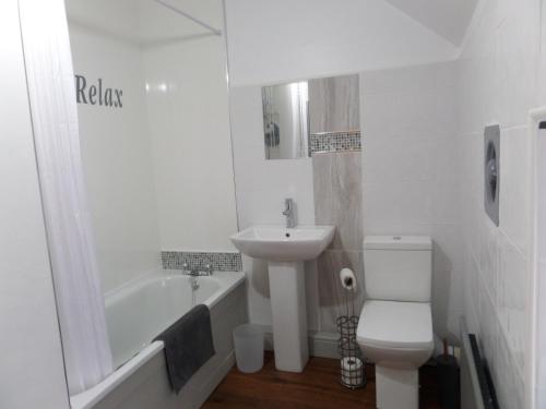 Antrim Coast Apartments - image 12