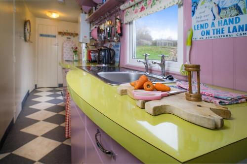 The Glamavan, Llandysul