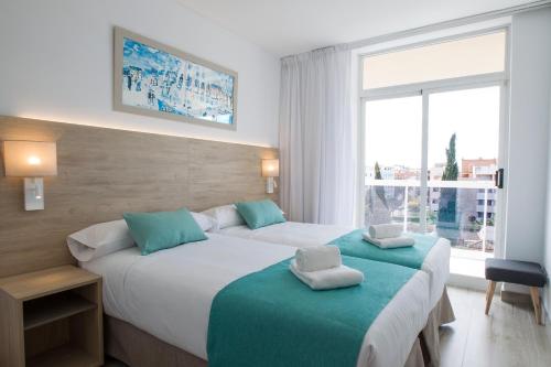 Aparthotel Cye Holiday Centre - main image