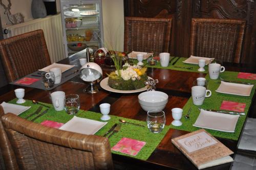 餐飲選擇, Ardennes Woods in 法梅恩地區馬爾什