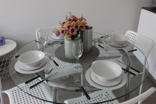 Facilities, Exquisite Family Home +Parking, Close to CBD in Hunters Hill