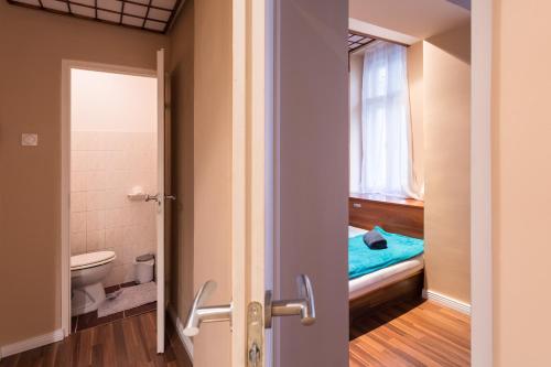 Super Nice Super Location - 2, Budapešť (fotografie 6)