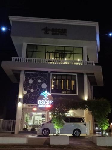 Exterior view, OSCAR SUITES HOTEL in Sitiawan