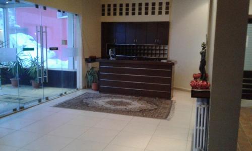 Лобби, Palace Hotel in Бчарре