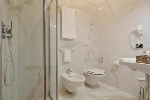 Rechigi Park Hotel - image 11