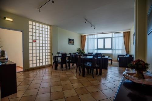Hotel Costa Linda 4