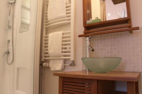 Hotel Saint Yves - image 3