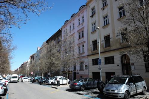 City Castle Aparthotel - image 5