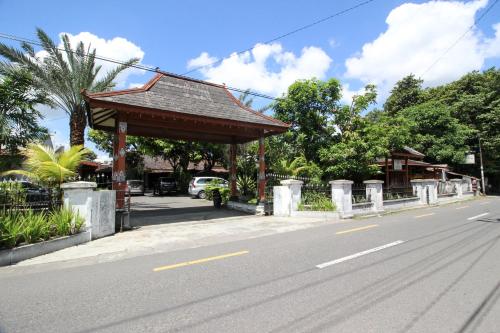 Foto - RedDoorz Plus near Alun Alun Selatan 2