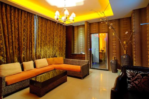 媜13汽車旅館 (Zhen 13 Villa Motel) in 永康區