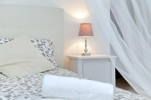 BBHOME Trastevere station white chic apartment, Řím (fotografie 3)