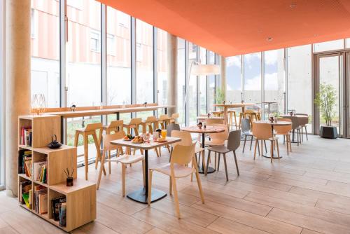 อาหารและเครื่องดื่ม, อพาร์ตโฮเต็ล อะดาจิโอ แอคเซส ปารีส มาสซี การ์ ทีจีวี (Aparthotel Adagio Access Paris Massy Gare TGV) in มาสซี