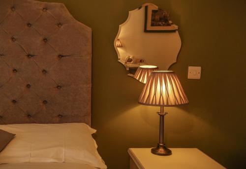 Garrison Hotel - image 5