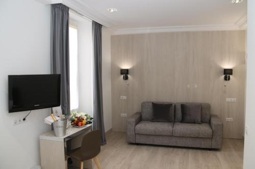 GOLDEN TULIP CANNES HOTEL de PARIS - image 5