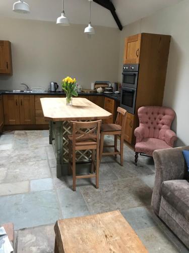 Tracey's Farmhouse Cottage in ใกล้ตัวเมือง