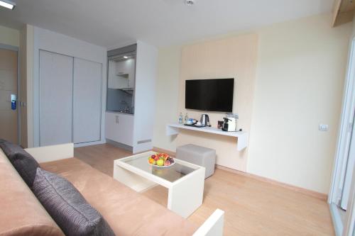 HL Suite Nardos - Only Adults - image 6