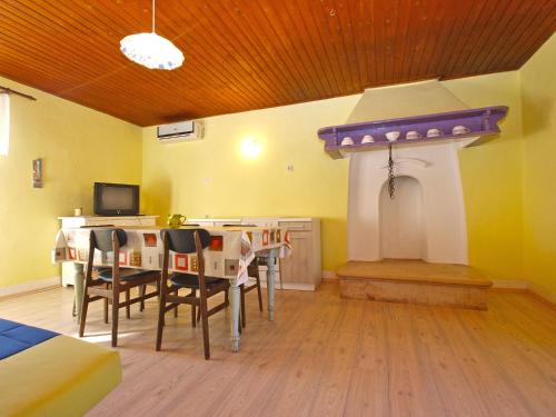 House Davor 1585 - image 10