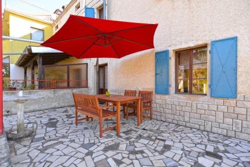 House Davor 1585 - image 8