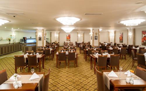 Black Bird Hotel - image 6