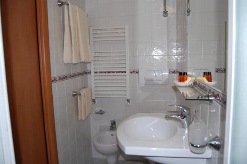 Triple Room image 4