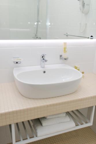 Deryabin Hotel - image 2