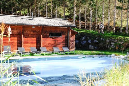 泳池, 布里斯托爾洛伊克巴德住宿 (Le Bristol Leukerbad) in 洛伊克巴德市中心