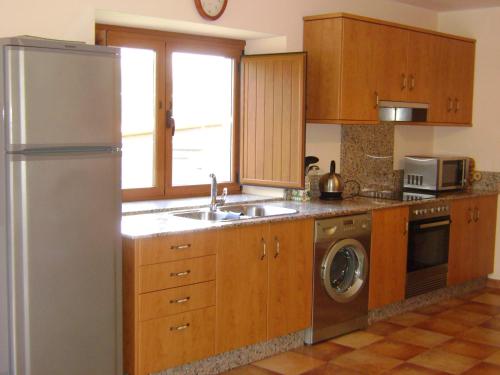 virtuve, Stone Cottage O CEBREIRO in Teijeiro