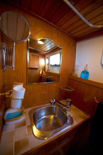 HOMEBOAT-maison flottante