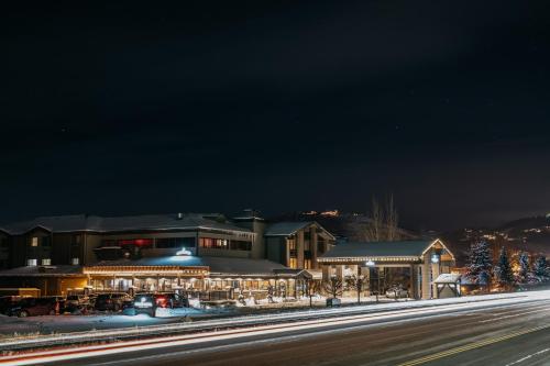 137564074 Park City Peaks
