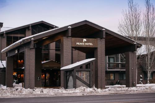 137564313 Park City Peaks
