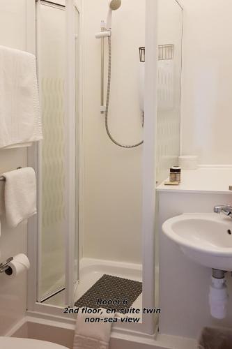 The Paragon - Guest Accommodation - image 2