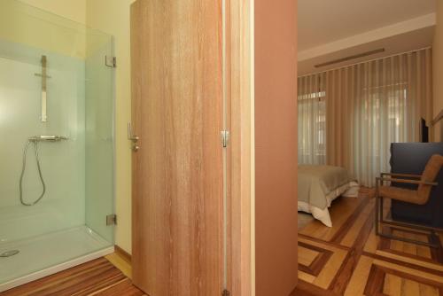 GR Suites