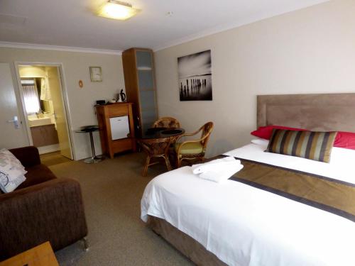 Breakwater Short Stay in Mandurah