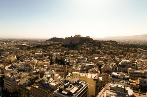 Athens' heart Syntagma metro apartment