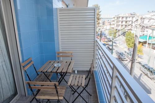 Lak Peristeri Homes - image 5