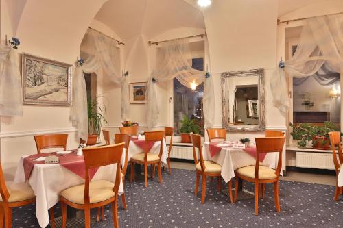 Ресторан, Belvedere Spa & Wellness in Маріанске Лазне